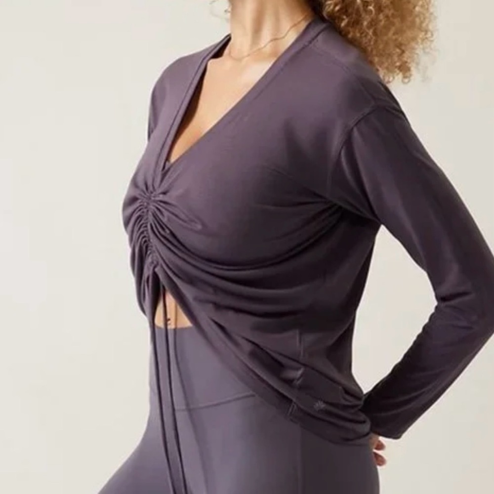 Athleta Crossover Ruched Purple Long Sleeve Top